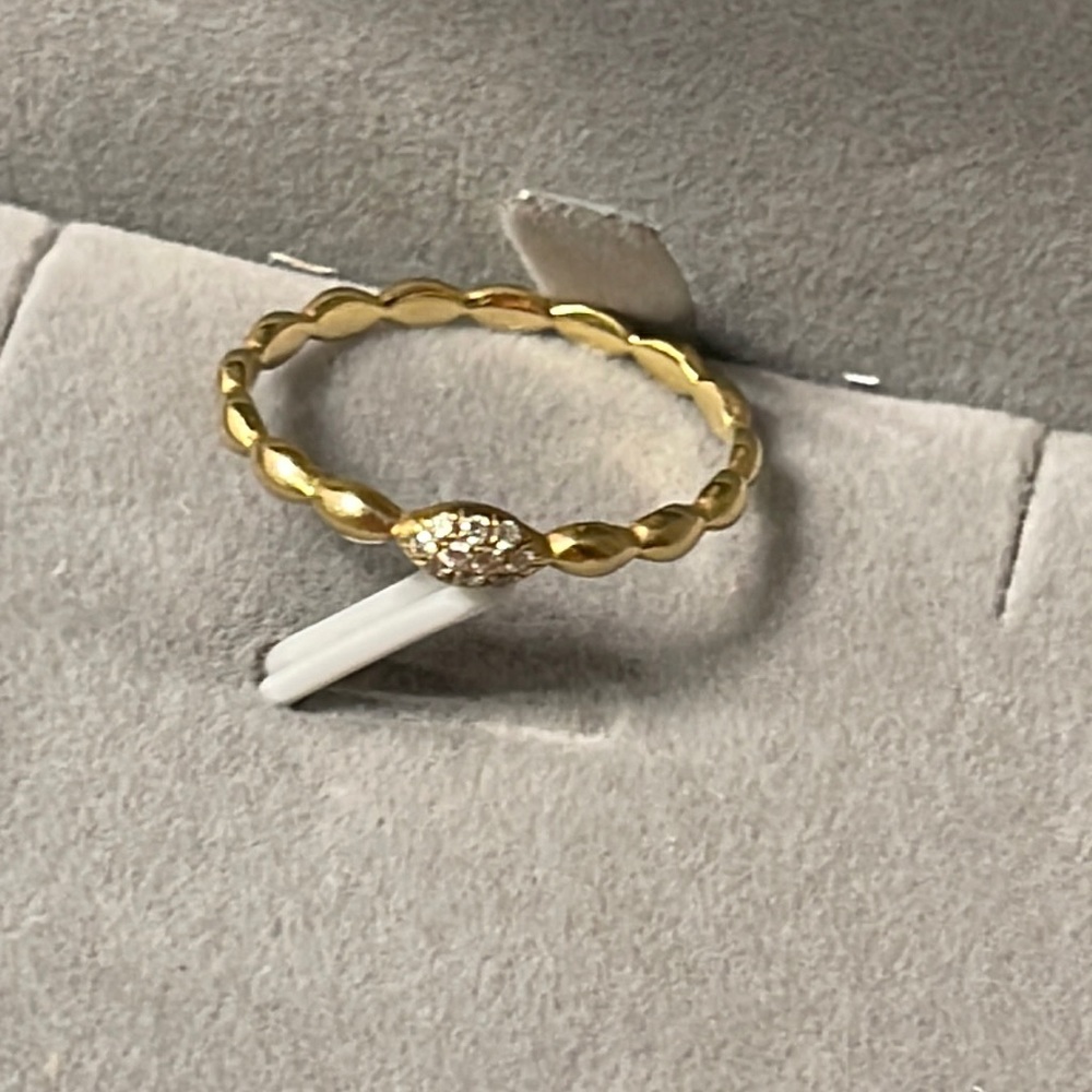 Bony Levy 18k Yellow Gold with Diamonds Ring size 6.5